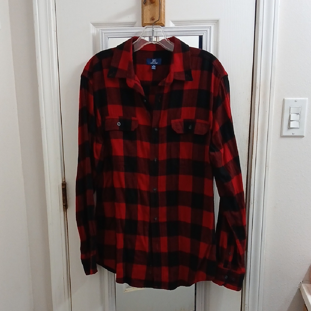 Red and Black Plaid Shirt Size Medium